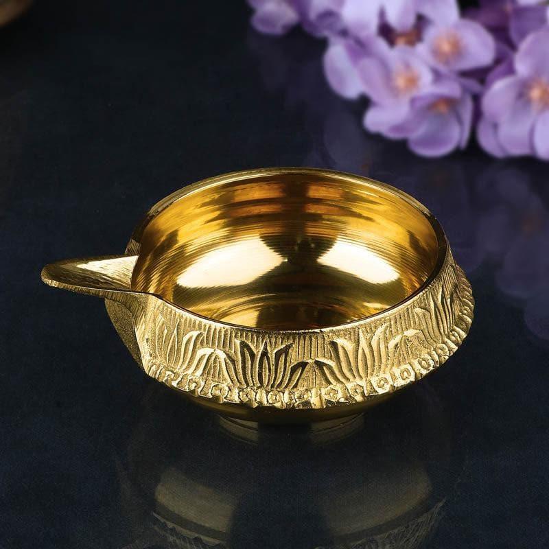 Buy Akhand Brass Diya Diyas from Vaaree