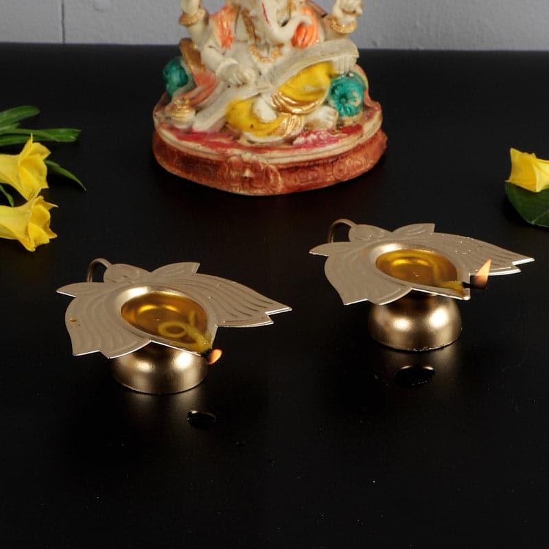 Buy Damina Tealight Holder - Set Of Two Diyas from Vaaree