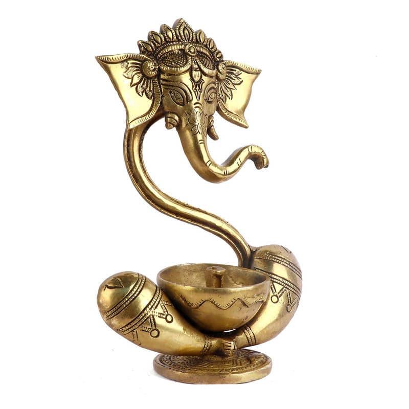 Buy Ganesh Decorative Diya Diyas from Vaaree