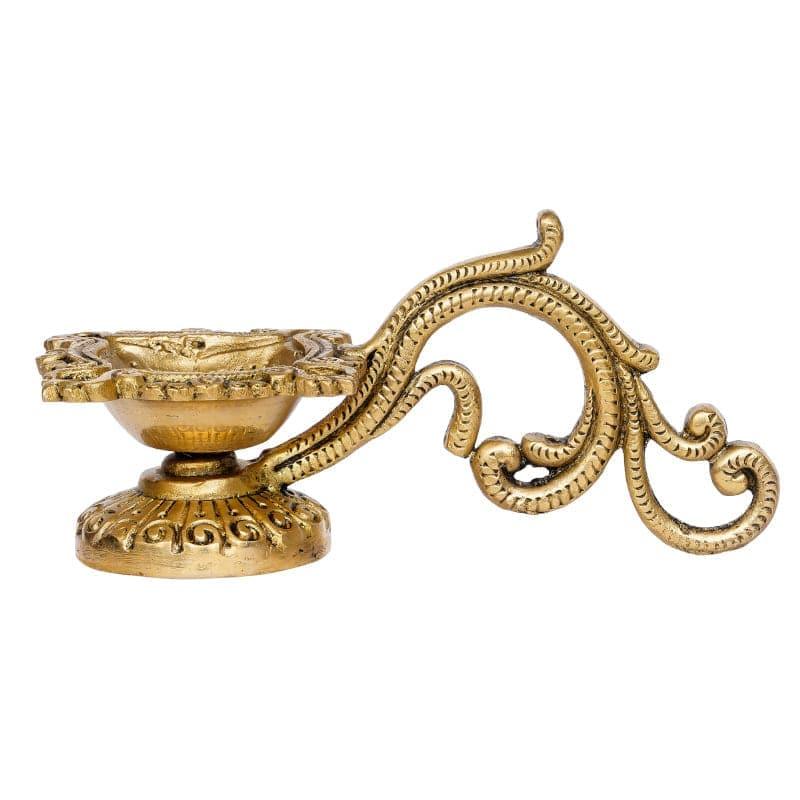 Buy Gilora Ethnic Diya Diyas from Vaaree