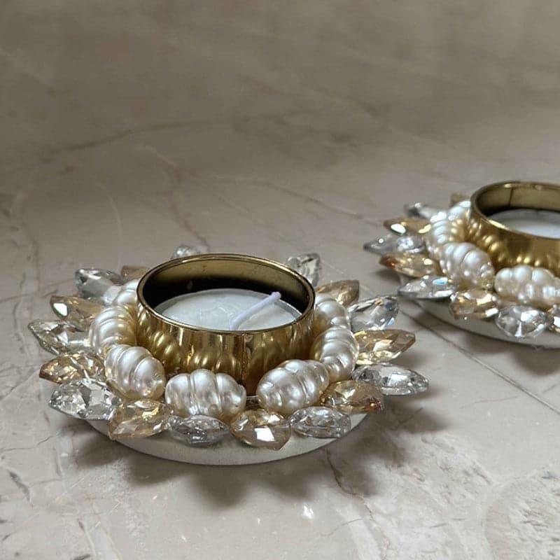 Buy Maala Festive Shell Diya - Set Of Two Diyas from Vaaree