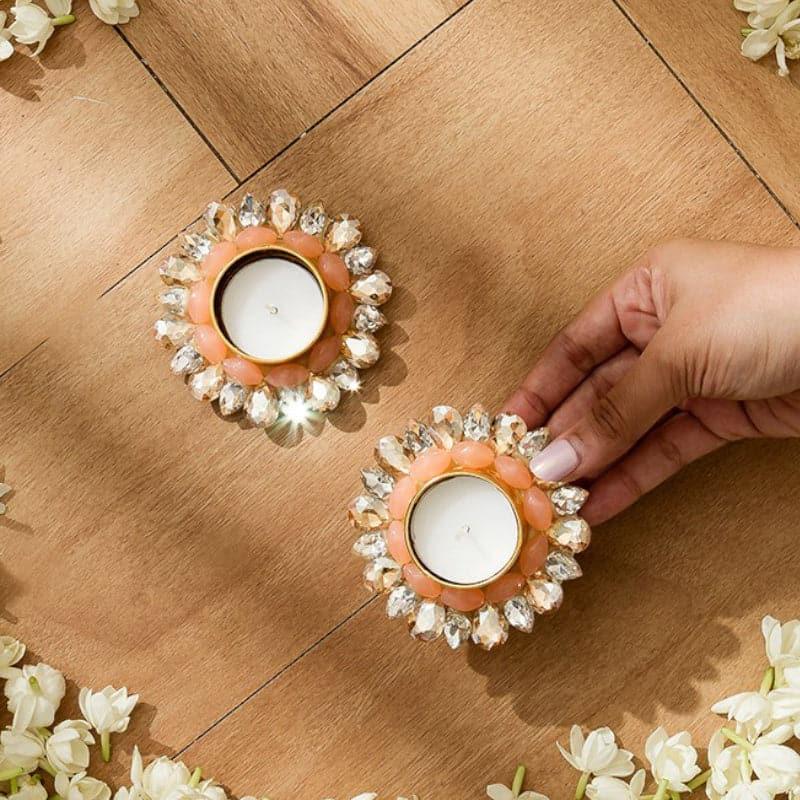 Buy Pearl Bliss Festive Diya - Set Of Two Diyas from Vaaree