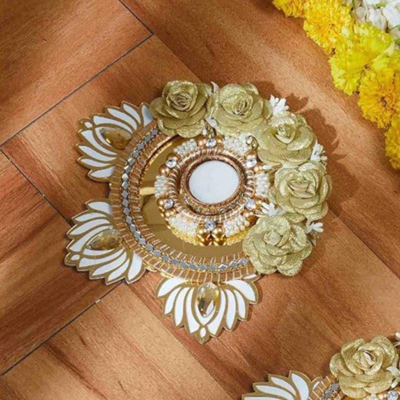 Buy Phool Jiva Festive Diya - Set Of Two Diyas from Vaaree