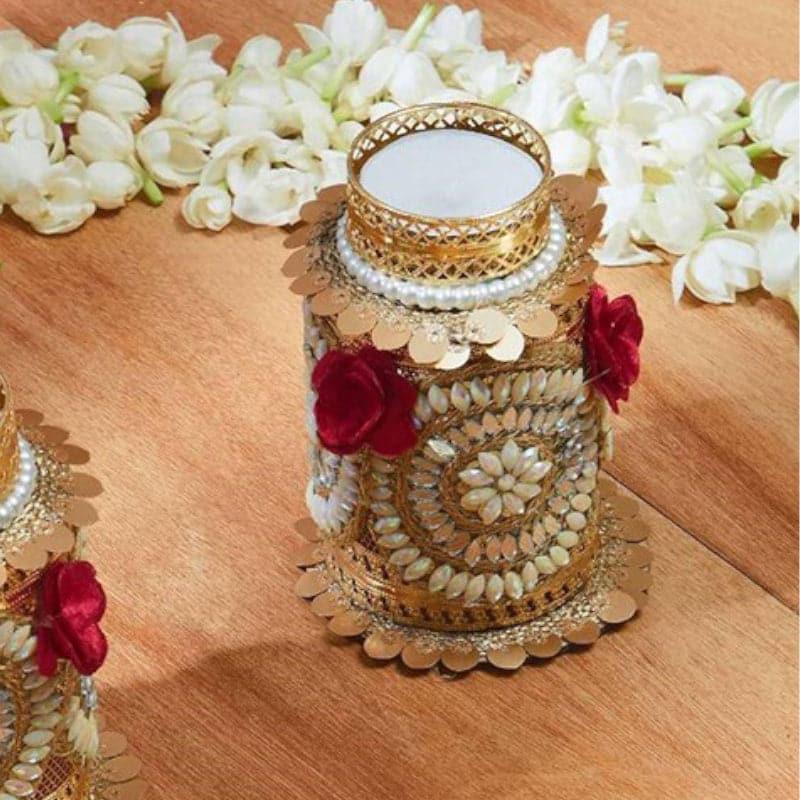 Buy Pushpa Festive Diya - Set Of Two Diyas from Vaaree