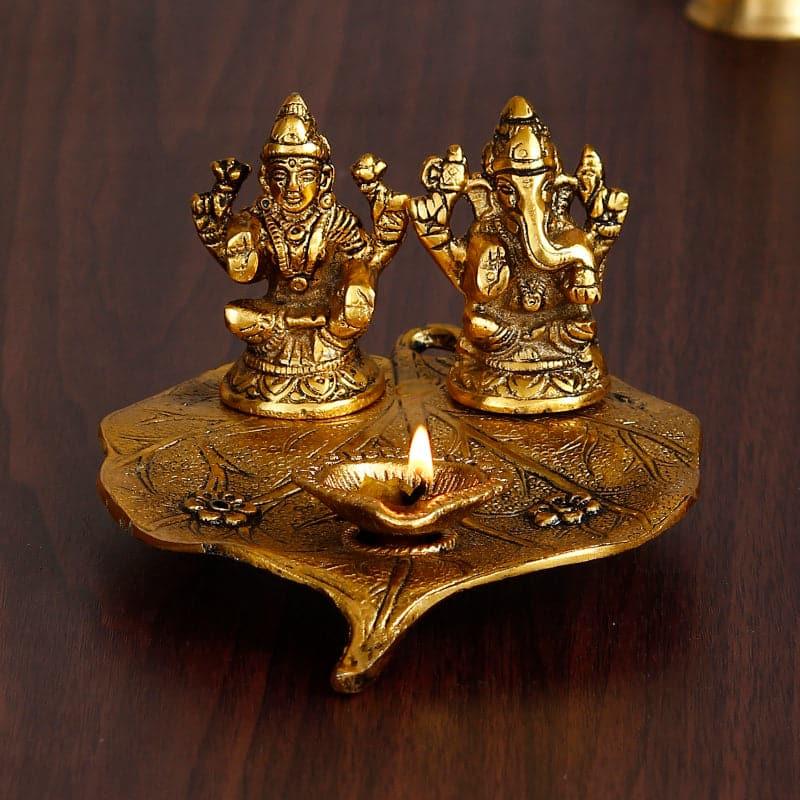 Buy Sacred Lakshmi Ganesha Idol Diyas from Vaaree