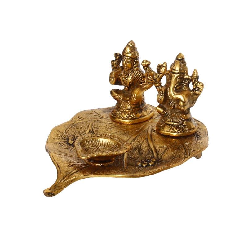 Buy Sacred Lakshmi Ganesha Idol Diyas from Vaaree