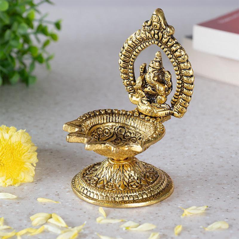 Buy Shree Ganesha Diya Diyas from Vaaree