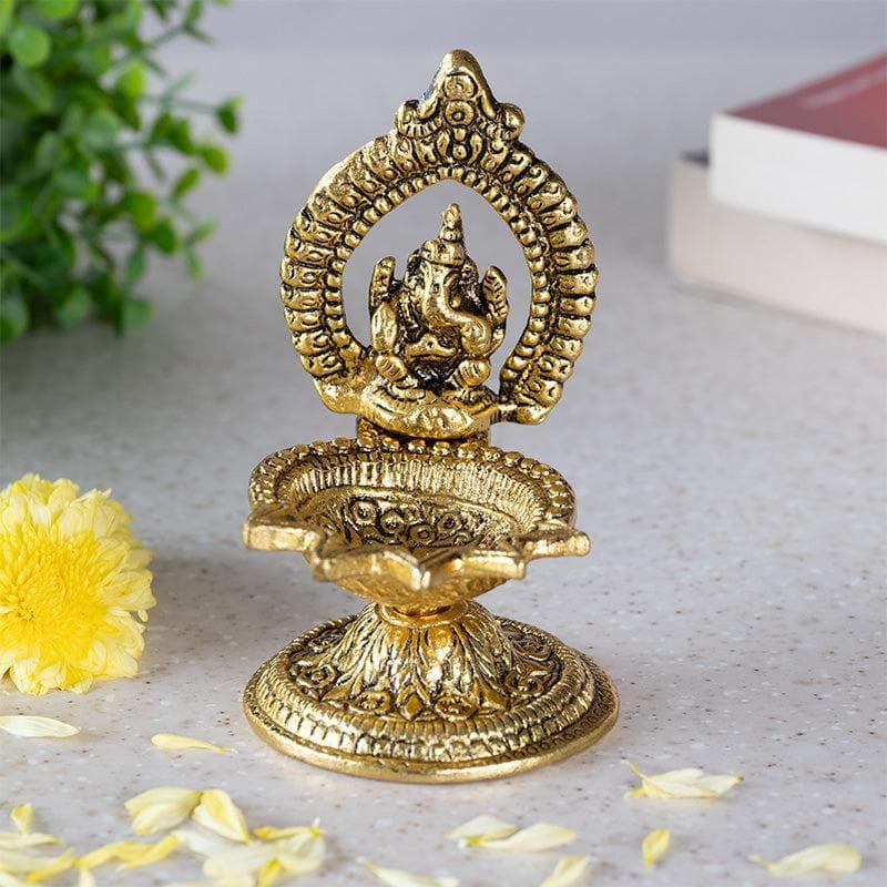 Buy Shree Ganesha Diya Diyas from Vaaree