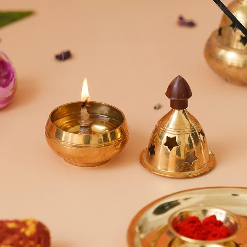 Buy Taruni Akhand Diya Diyas from Vaaree