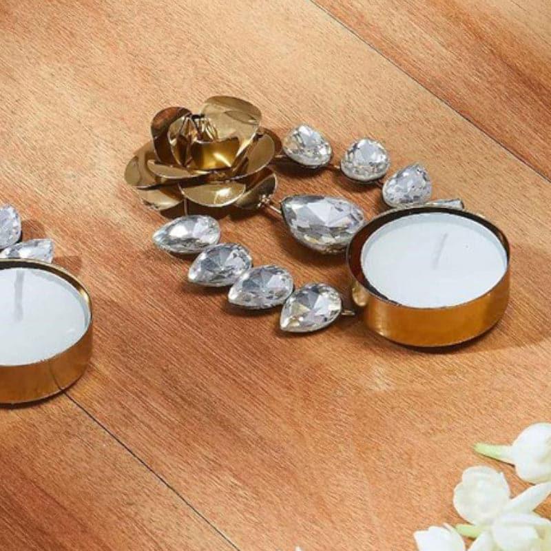 Buy Thamara Festive Diya - Set Of Two Diyas from Vaaree