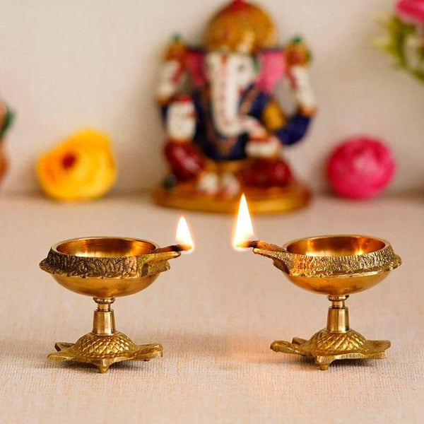 Buy Tortoise Brass Diya - Set Of Two Diyas from Vaaree