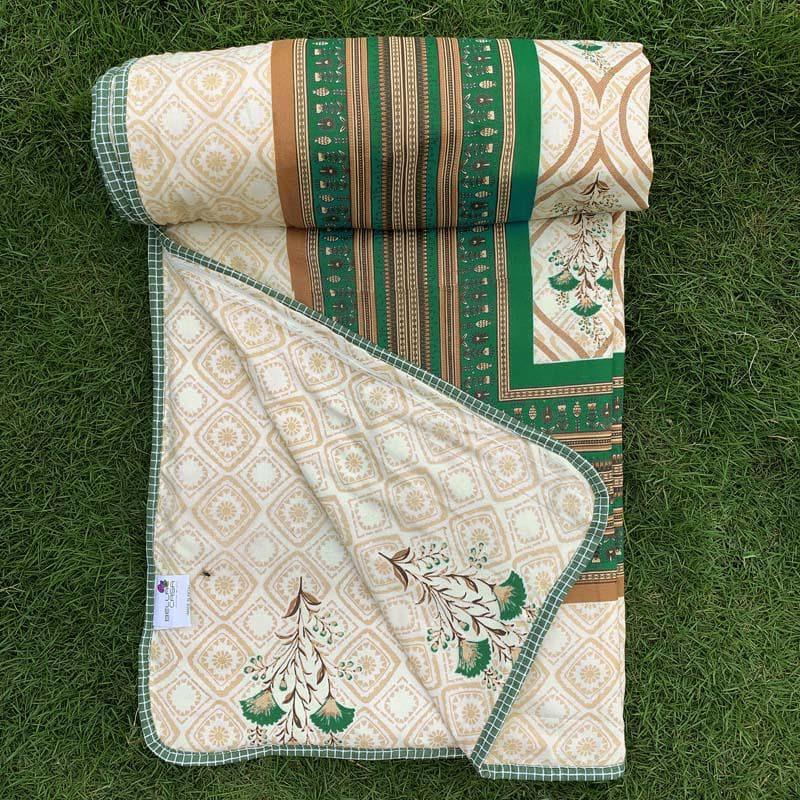 Buy Wavy Royal Dohar - Green Dohars from Vaaree