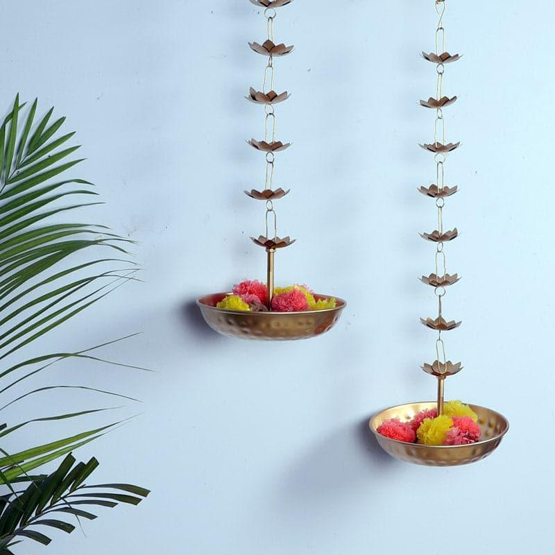 Buy Trikshana Hanging Urli - Set Of Two Urli from Vaaree