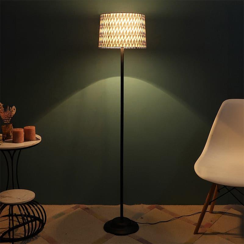 Floor Lamp - Chevronic Bergo Floor Lamp