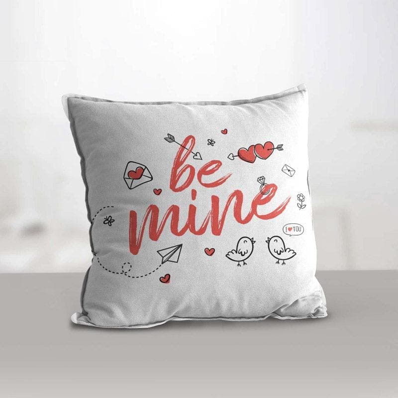 Buy Be Mine Valentine Gift Set Gift Box from Vaaree