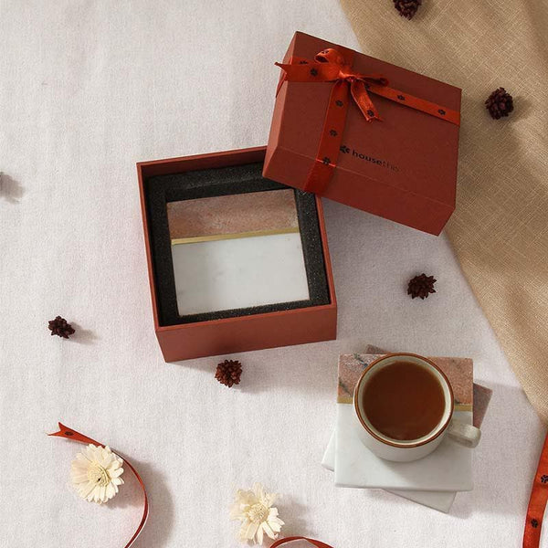 Buy Coral Beach Gift Box Gift Box from Vaaree