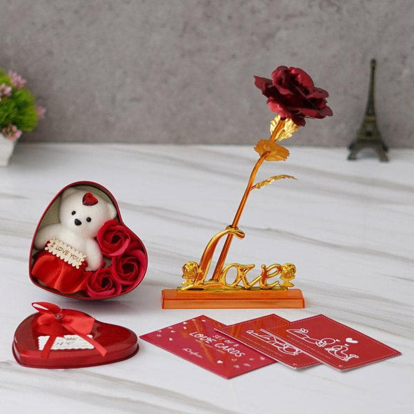 Buy Cupid Delight Valentine Gift Set Gift Box from Vaaree