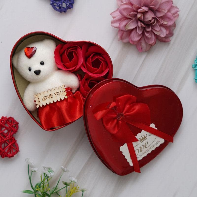 Buy Cupid Delight Valentine Gift Set Gift Box from Vaaree