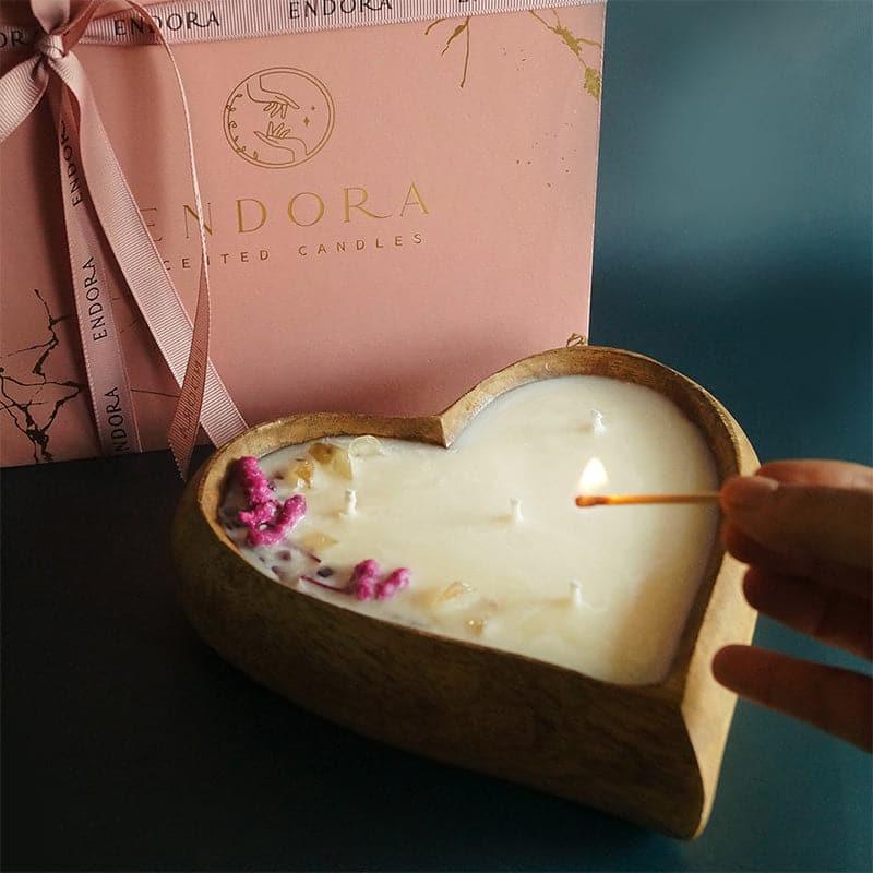 Buy Gift Box - Gija Velvet Rose & Oudh Scented Candle at Vaaree online