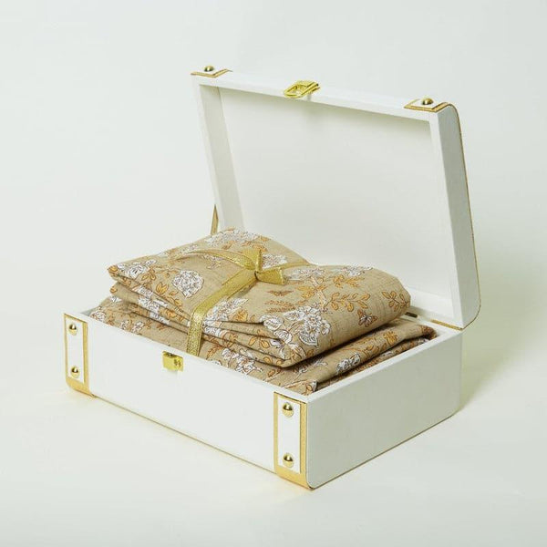 Buy Gift Box - Gracie Bloom Bedsheet Gift Set at Vaaree online
