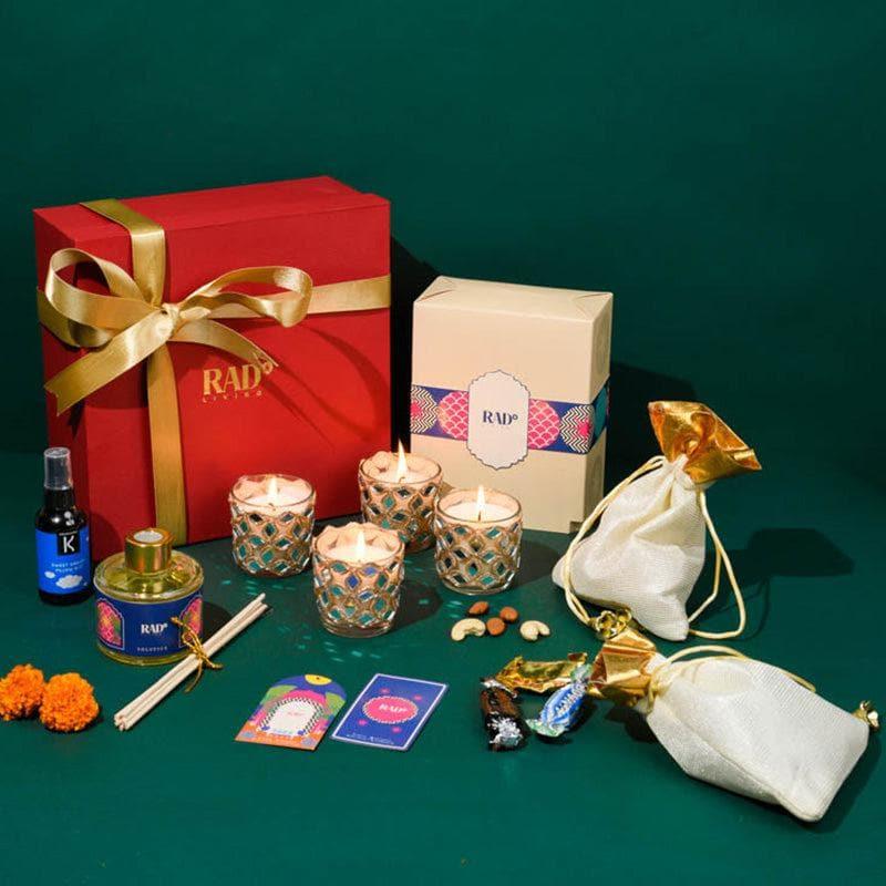 Buy Holiday Cheer Gift Box Gift Box from Vaaree