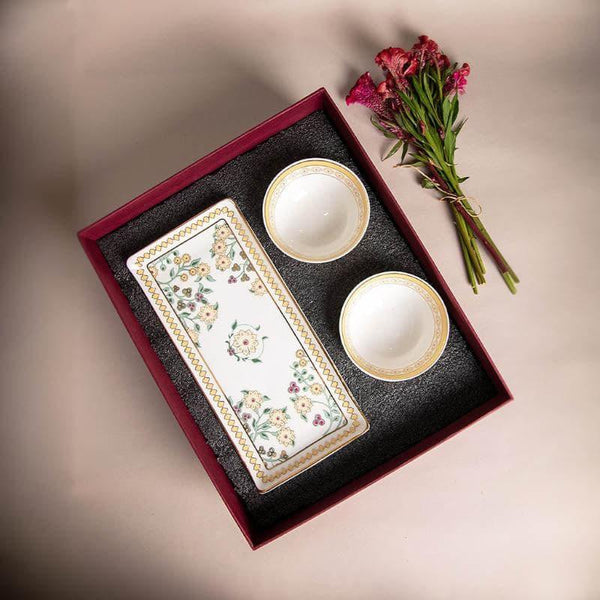 Buy Gift Box - Hridi Bowl & Tray Gift Box - Set Of Three at Vaaree online