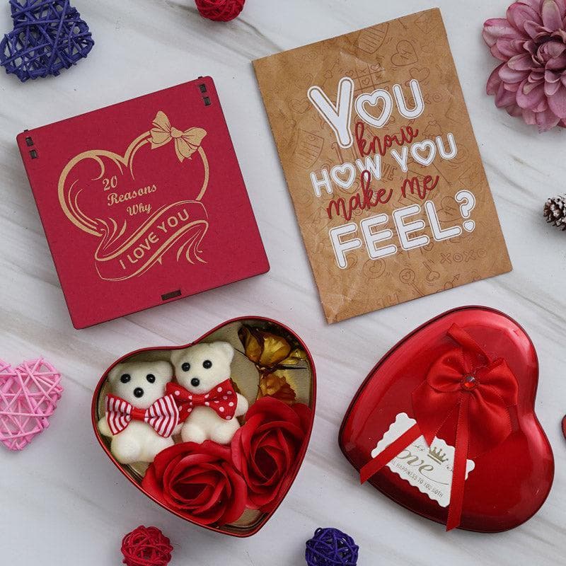 Buy Love Shore Valentine Gift Set Gift Box from Vaaree