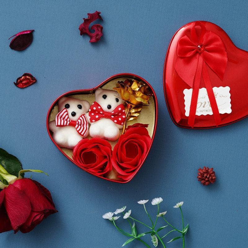 Buy Love Shore Valentine Gift Set Gift Box from Vaaree