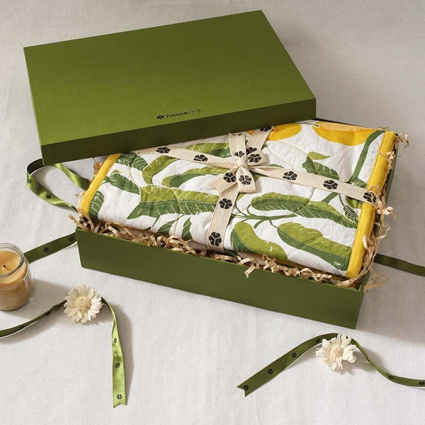 Buy Mango Season Table Runner Gift Box (Yellow) - Set Of Two Gift Box from Vaaree