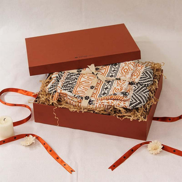 Buy Motif Mash Kitchen Gift Box - Set Of Six Gift Box from Vaaree