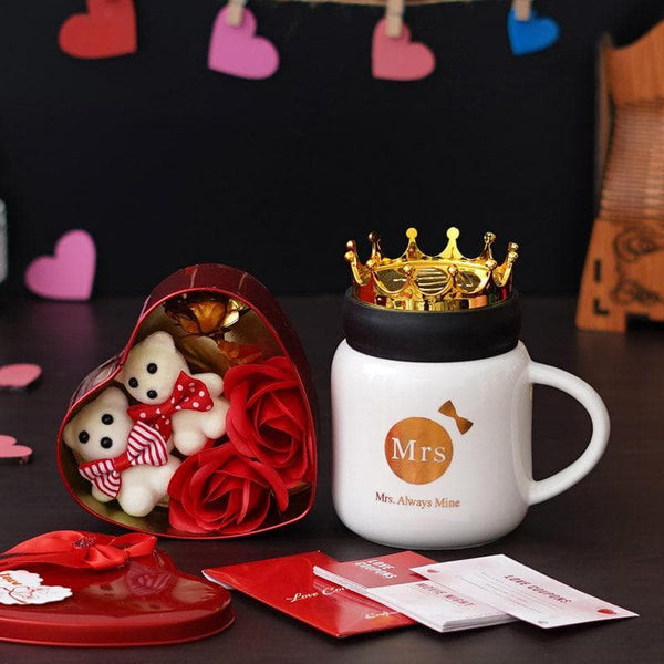 Buy Mrs Royal Valentine Gift Set Gift Box from Vaaree