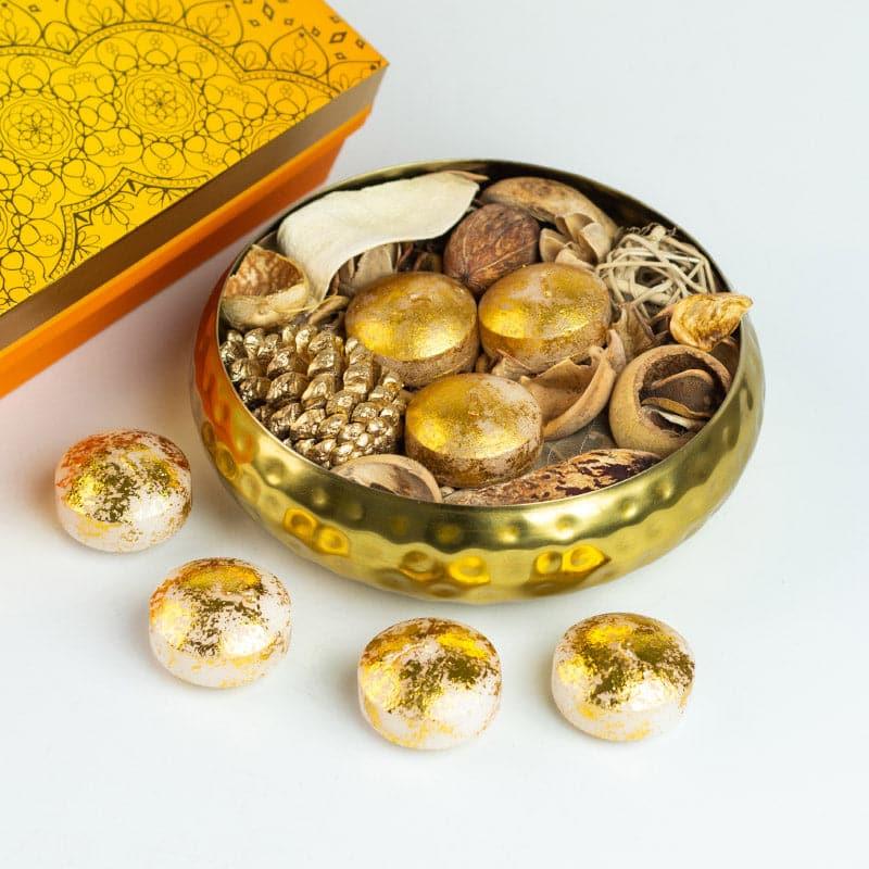 Buy Potpourri Surprise Gift Box Gift Box from Vaaree