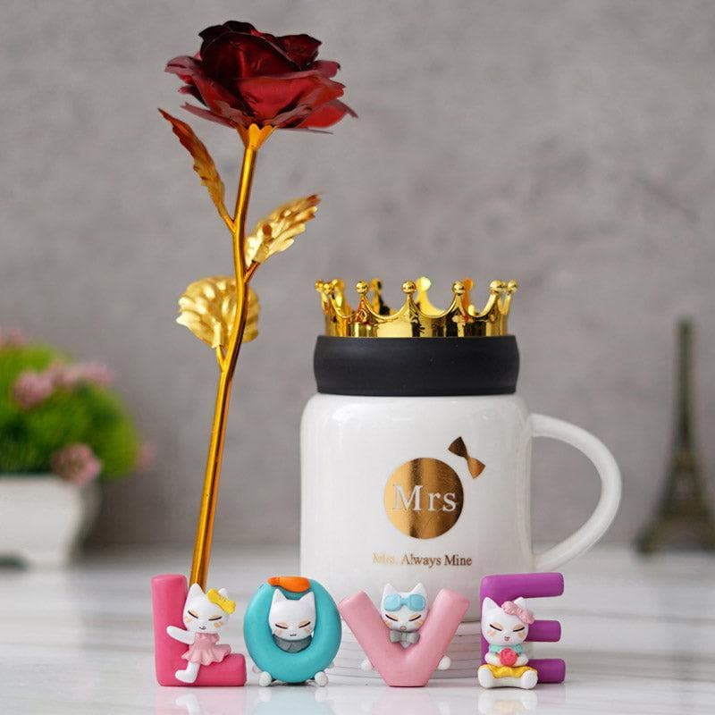 Buy Queen Valentine Gift Set Gift Box from Vaaree