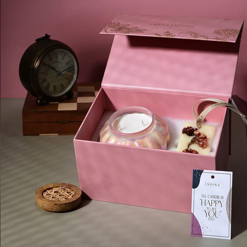 Buy Gift Box - Sora Tropical Lily Gift Box at Vaaree online