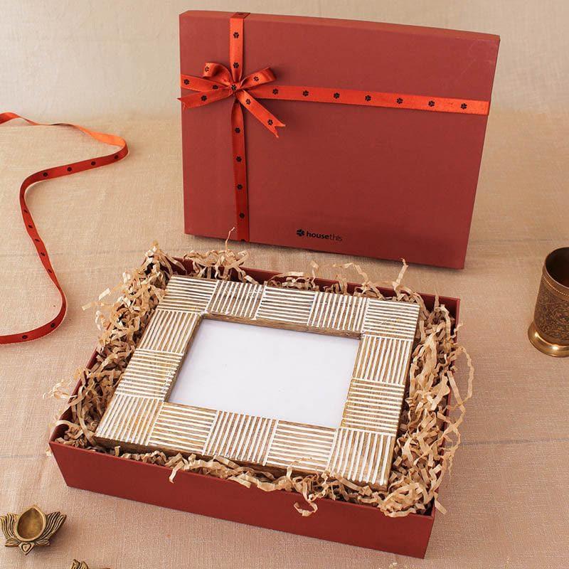 Buy Kangto Photoframe Gift Box Gift Box from Vaaree