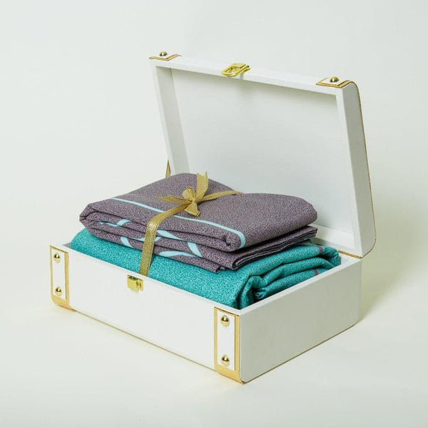 Buy Gift Box - Vidisha Bedsheet Gift Set- Turquoise at Vaaree online