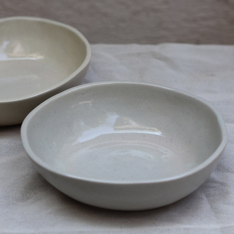 Buy Malkan Ivory & Pink Serving Bowl (500 ML) - Set of Two Bowl from Vaaree