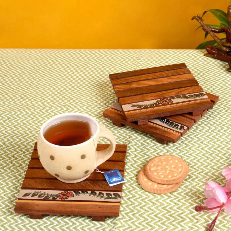 Buy Pramoda Vine Wooden Trivet - Set Of Three Hot Mats from Vaaree