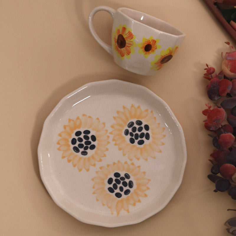 Buy Sunflower Cup & Snack Plate - Two Piece Set Tea Cup & Saucer from Vaaree