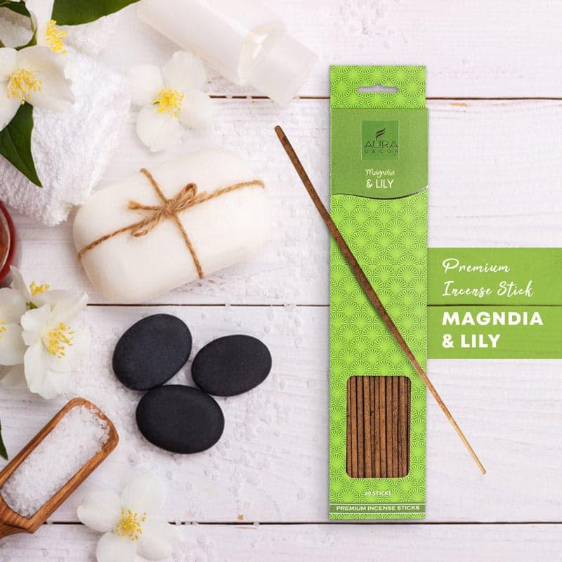 Buy Cami Lily Incense Stick - Set Of Forty Incense Sticks & Cones from Vaaree