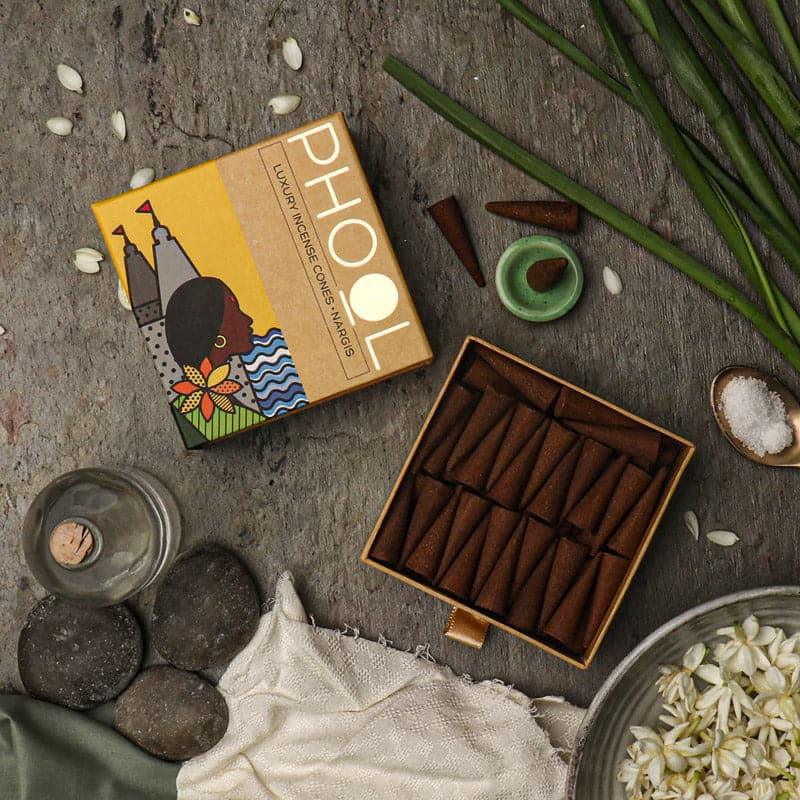 Buy Phool Natural Incense Cones (Nargis) - Set Of Forty Incense Sticks & Cones from Vaaree