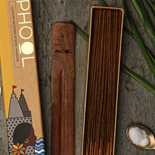 Buy Phool Natural Incense Stick (Nargis) - Set Of Forty Incense Sticks & Cones from Vaaree