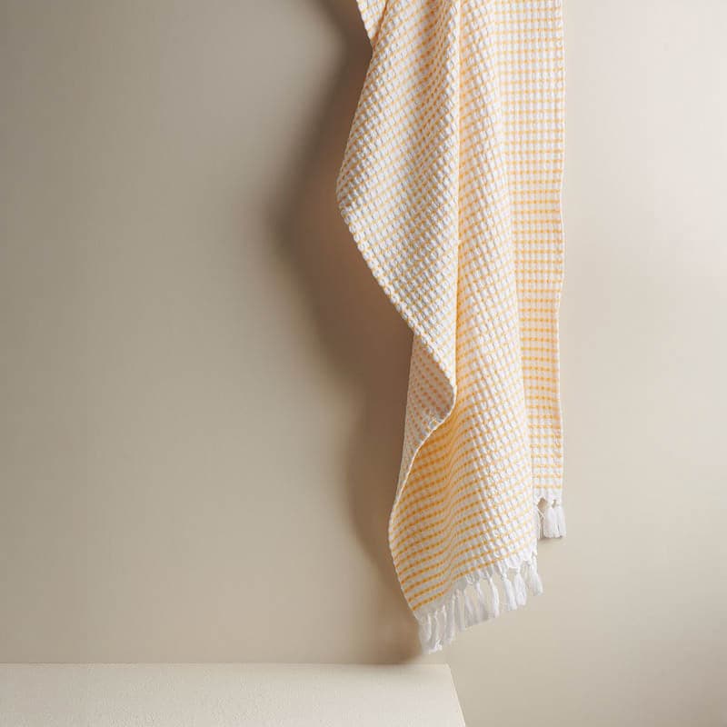 Buy Alyssa Pebble Waffle Bath Towel - Melon Bath Towels from Vaaree