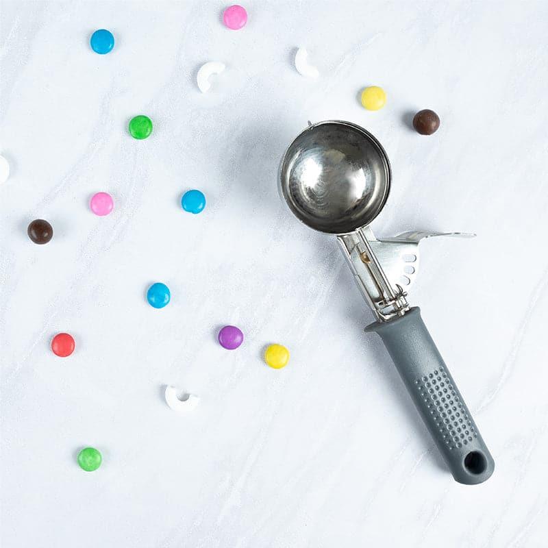 Buy Scoopitoo Ice Cream Scooper Kitchen Tools & Gadgets from Vaaree