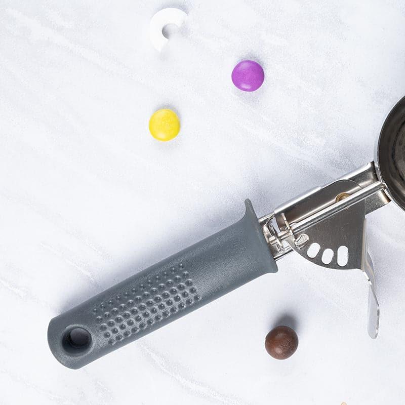 Buy Scoopitoo Ice Cream Scooper Kitchen Tools & Gadgets from Vaaree