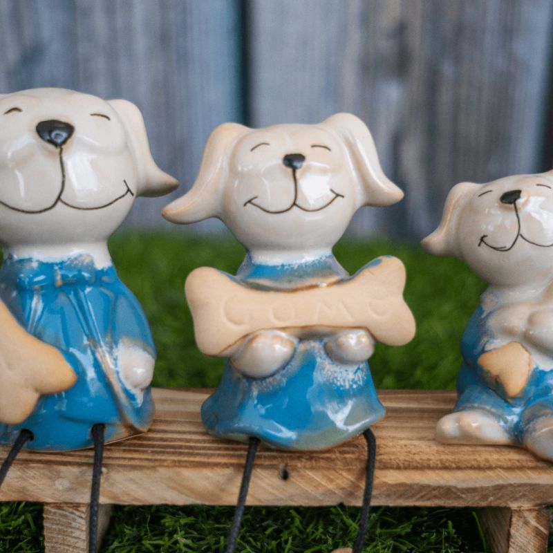 Buy Happy Dog Family Showpiece from Vaaree