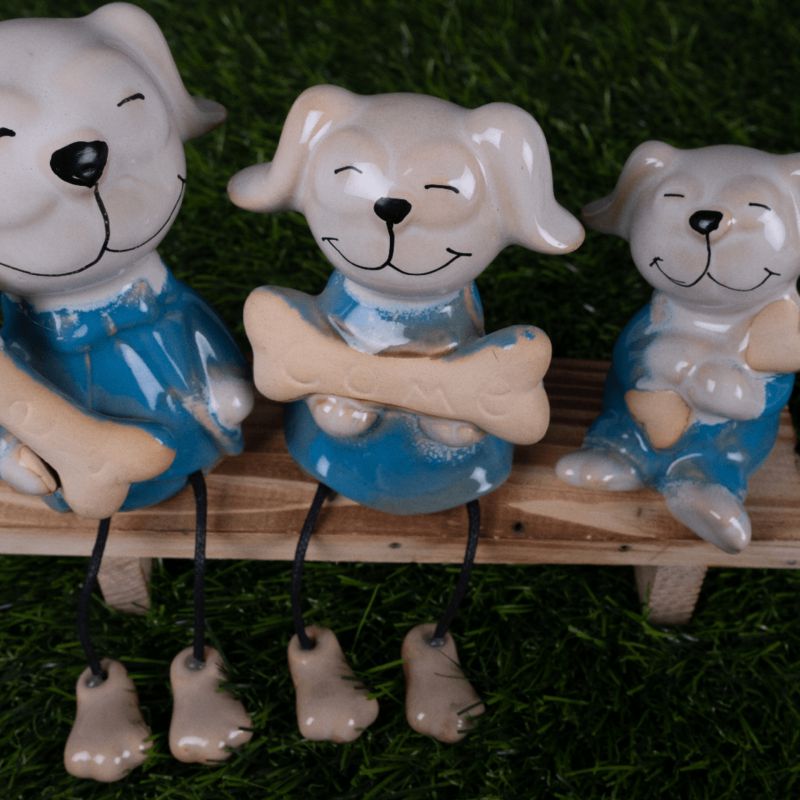 Buy Happy Dog Family Showpiece from Vaaree