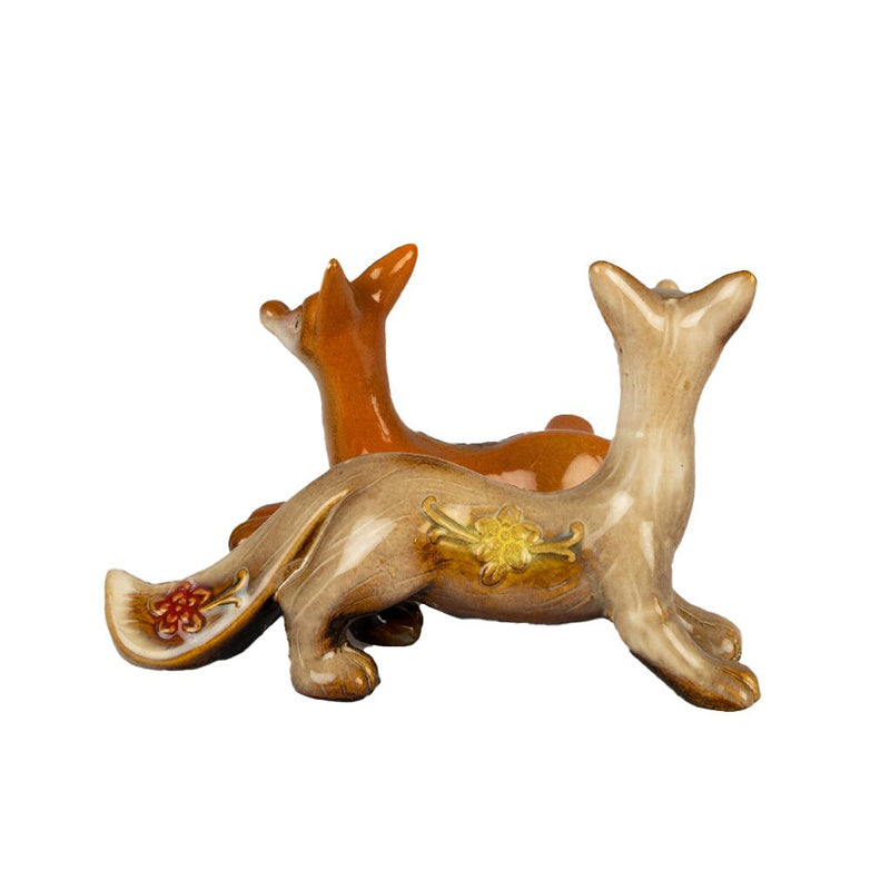 Buy Fox Couple Showpiece from Vaaree