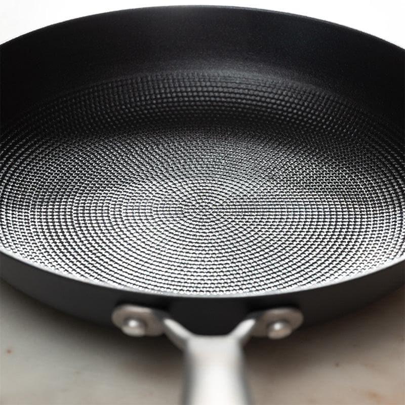 Buy Roast Ready Fry Pan - 24 CM Frying Pan from Vaaree