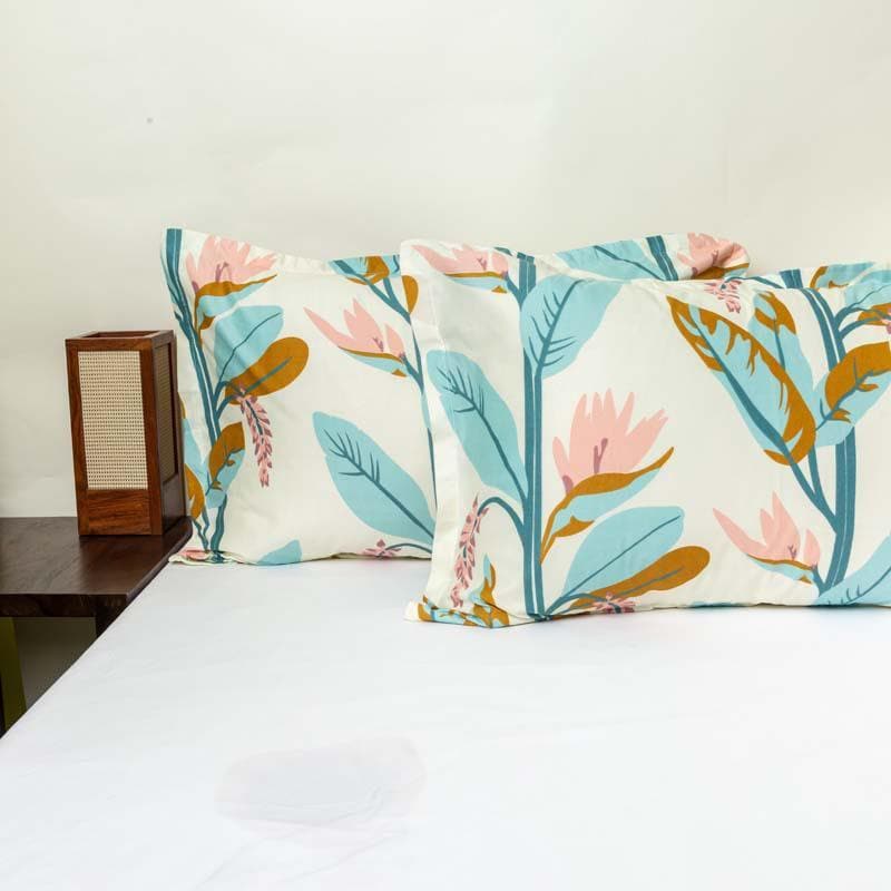 Buy Defining Abstract Nature Pillow Cover - Set of Four Pillow Covers from Vaaree